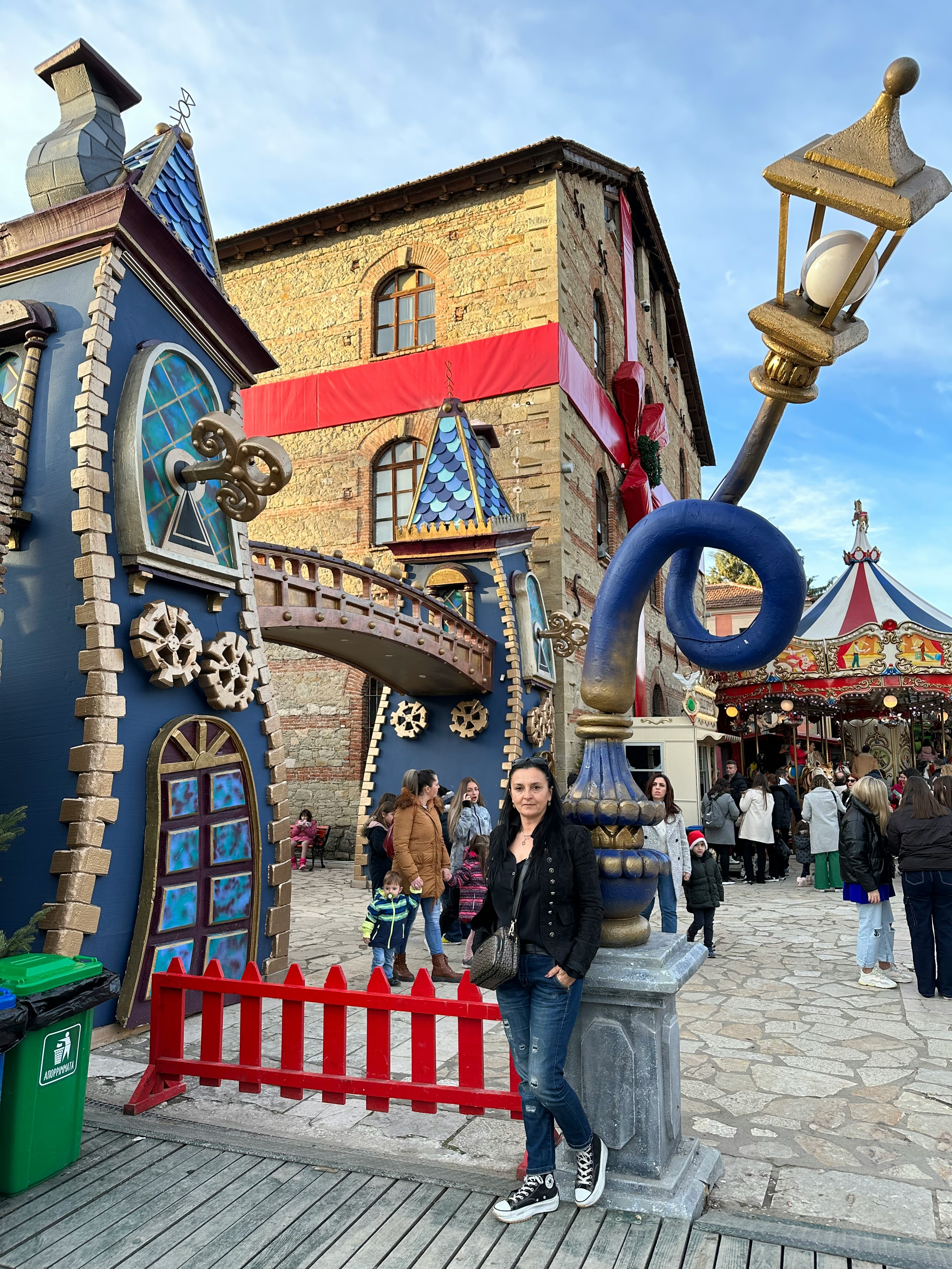 Attraction Photo